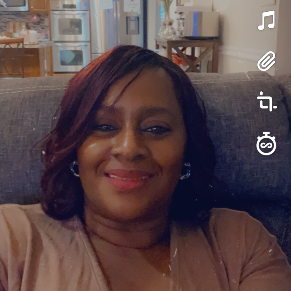 Meet your Posher, Lavonne